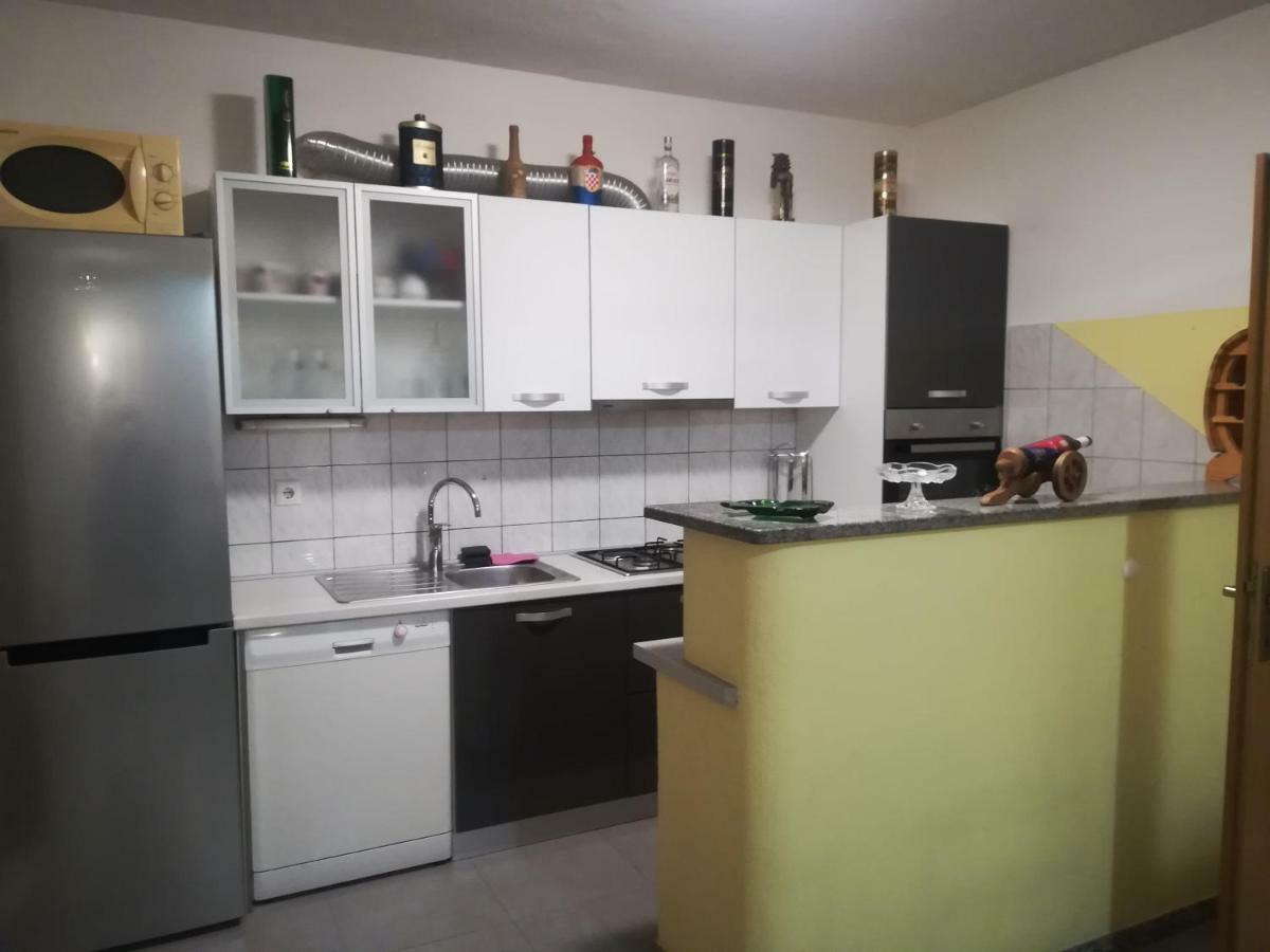 Apartment Nela *